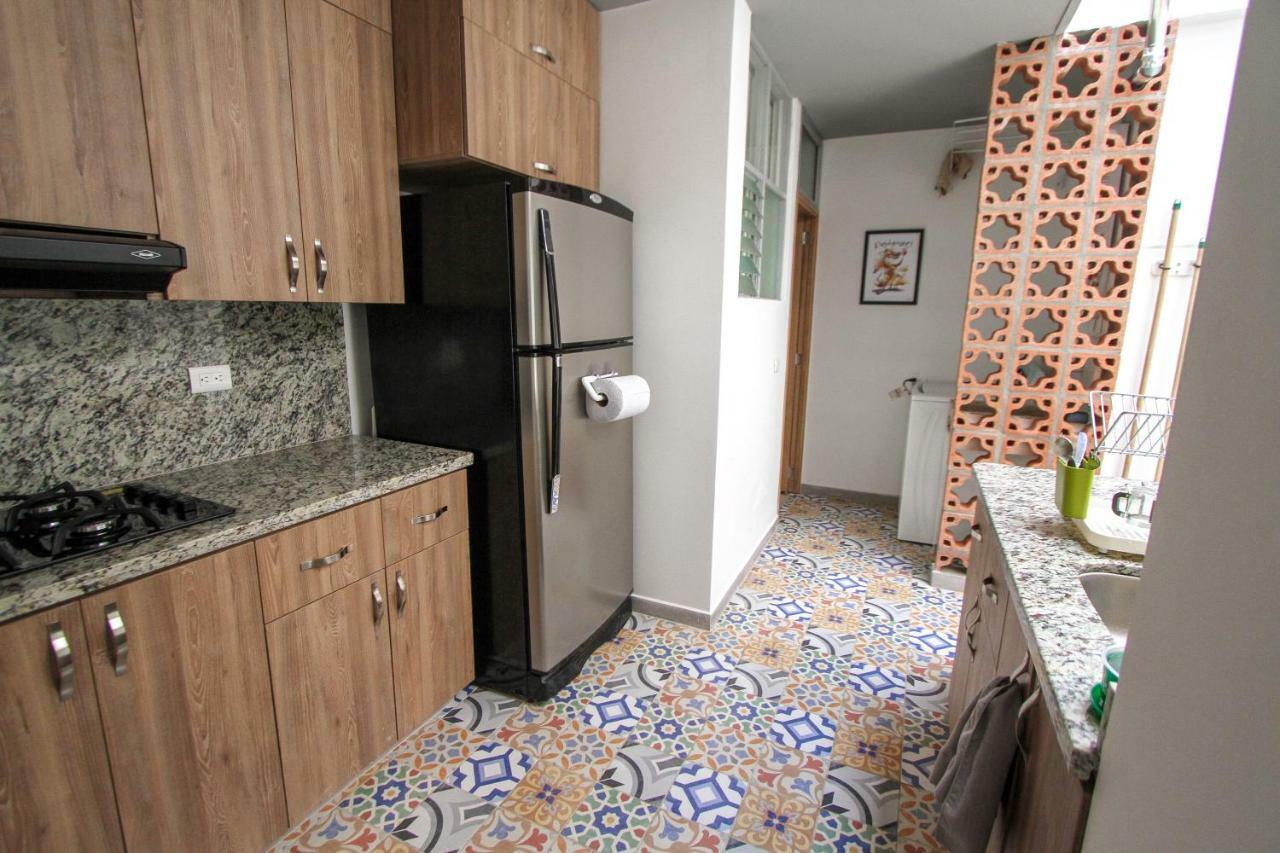 Casa Tuvia Hotel Меделин Екстериор снимка