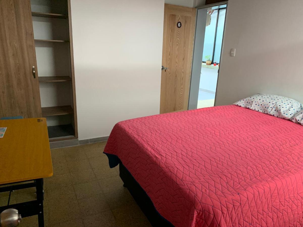 Casa Tuvia Hotel Меделин Екстериор снимка